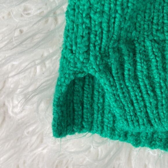 BP Green Long Sleeve Crewneck Pullover Sweater Size XS - Picture 4 of 9